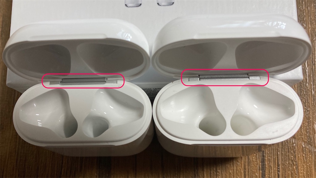 AirPodsの充電ケースのヒンジ、本物と偽物の比較