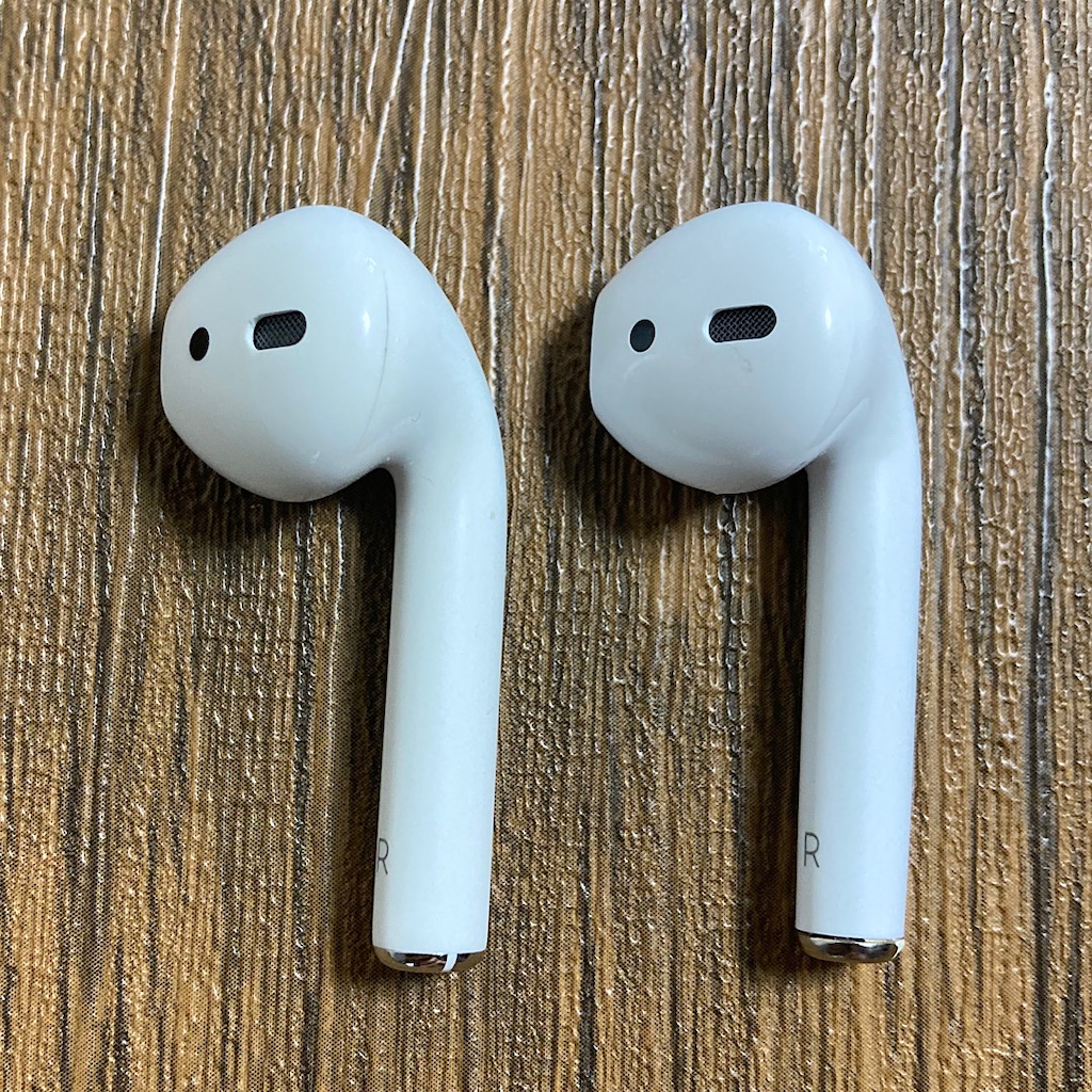 AirPodsのイヤホン本体、本物と偽物の比較