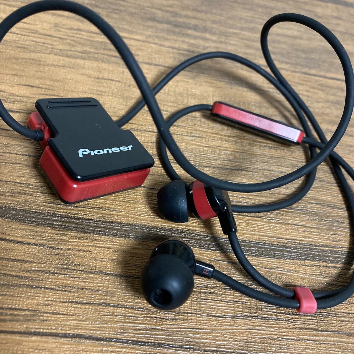 トレーニング中のDiscordと音楽再生用にAnker Soundcore Liberty Air2を買った