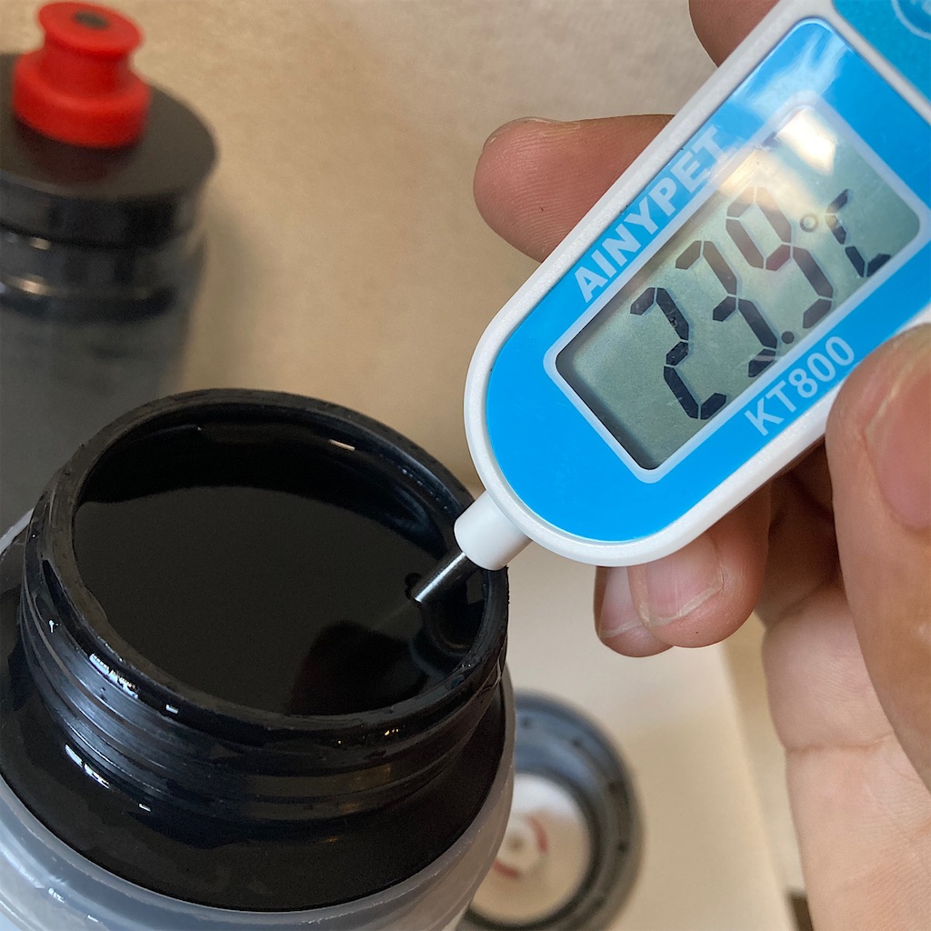 「どのメーカーの保冷ドリンクボトルが保冷効果高いの？」→実際に検証してみた