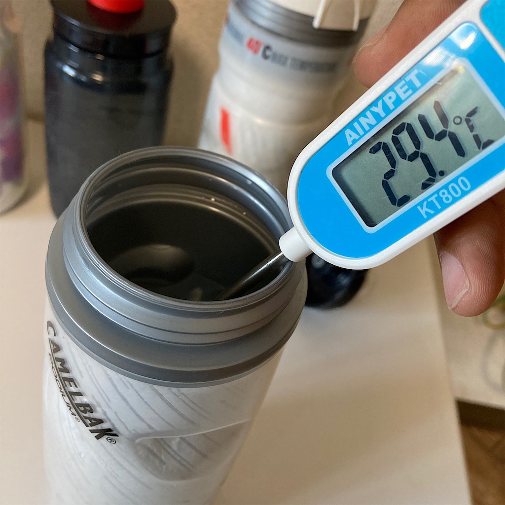 「どのメーカーの保冷ドリンクボトルが保冷効果高いの？」→実際に検証してみた