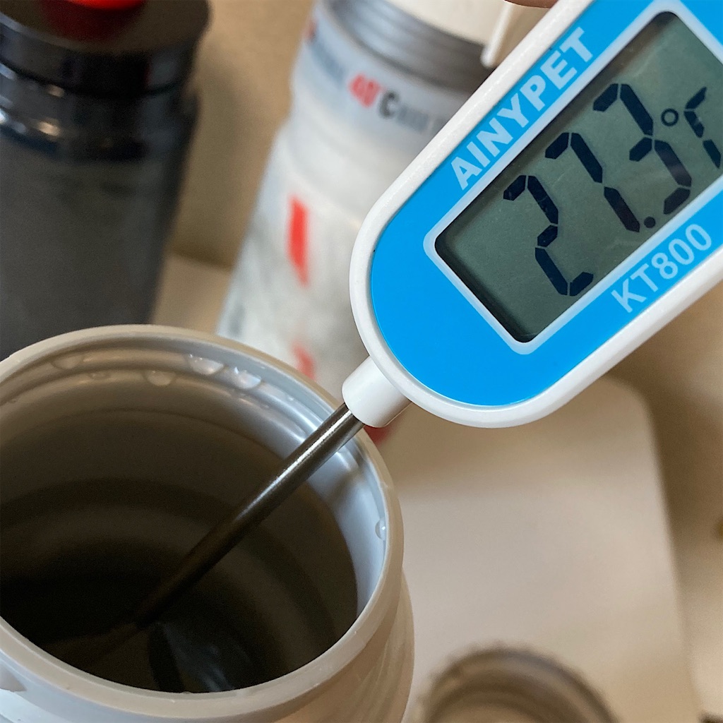 「どのメーカーの保冷ドリンクボトルが保冷効果高いの？」→実際に検証してみた