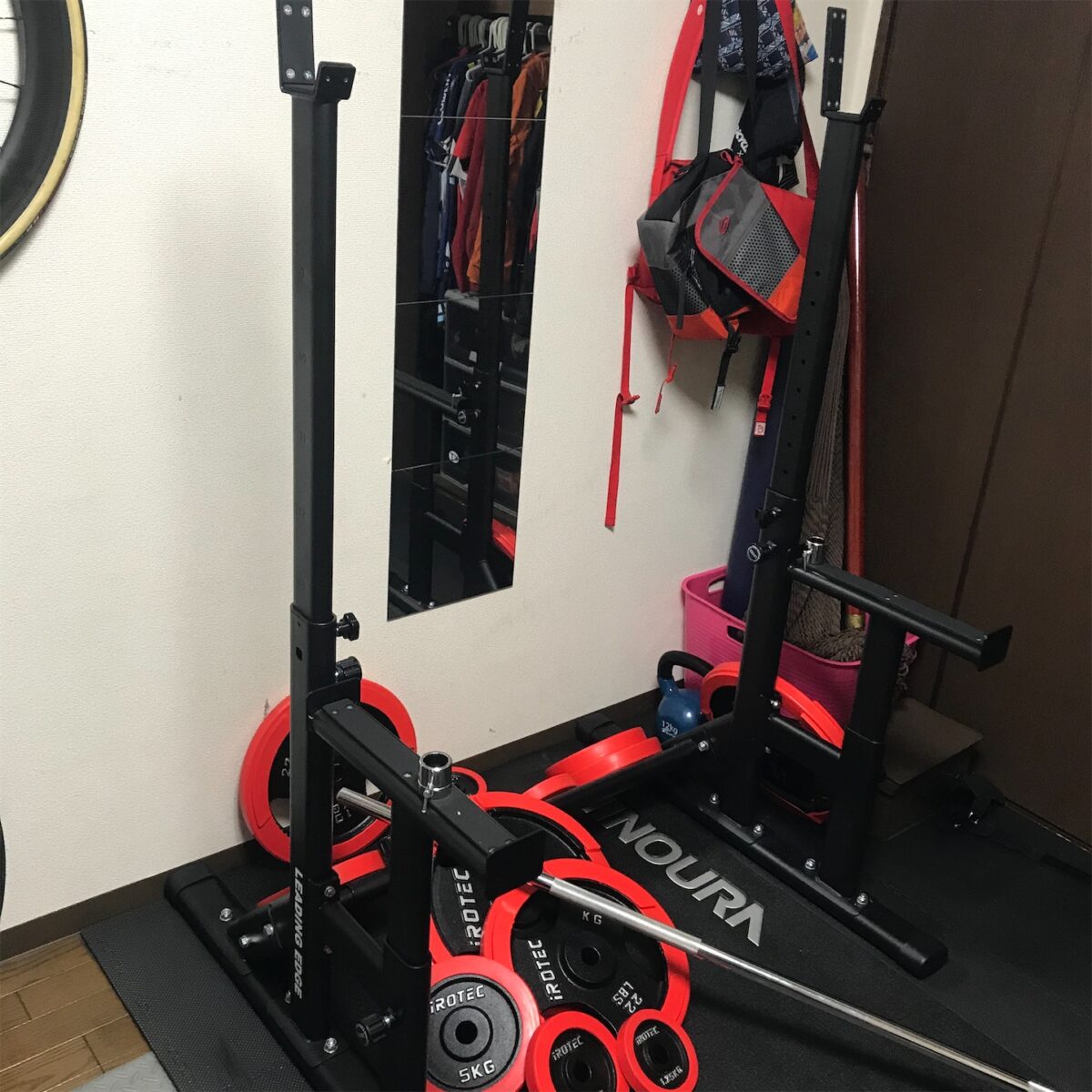 6畳の自転車部屋にホームジムを設置したので、費用とか使い勝手とかを書いてみる。