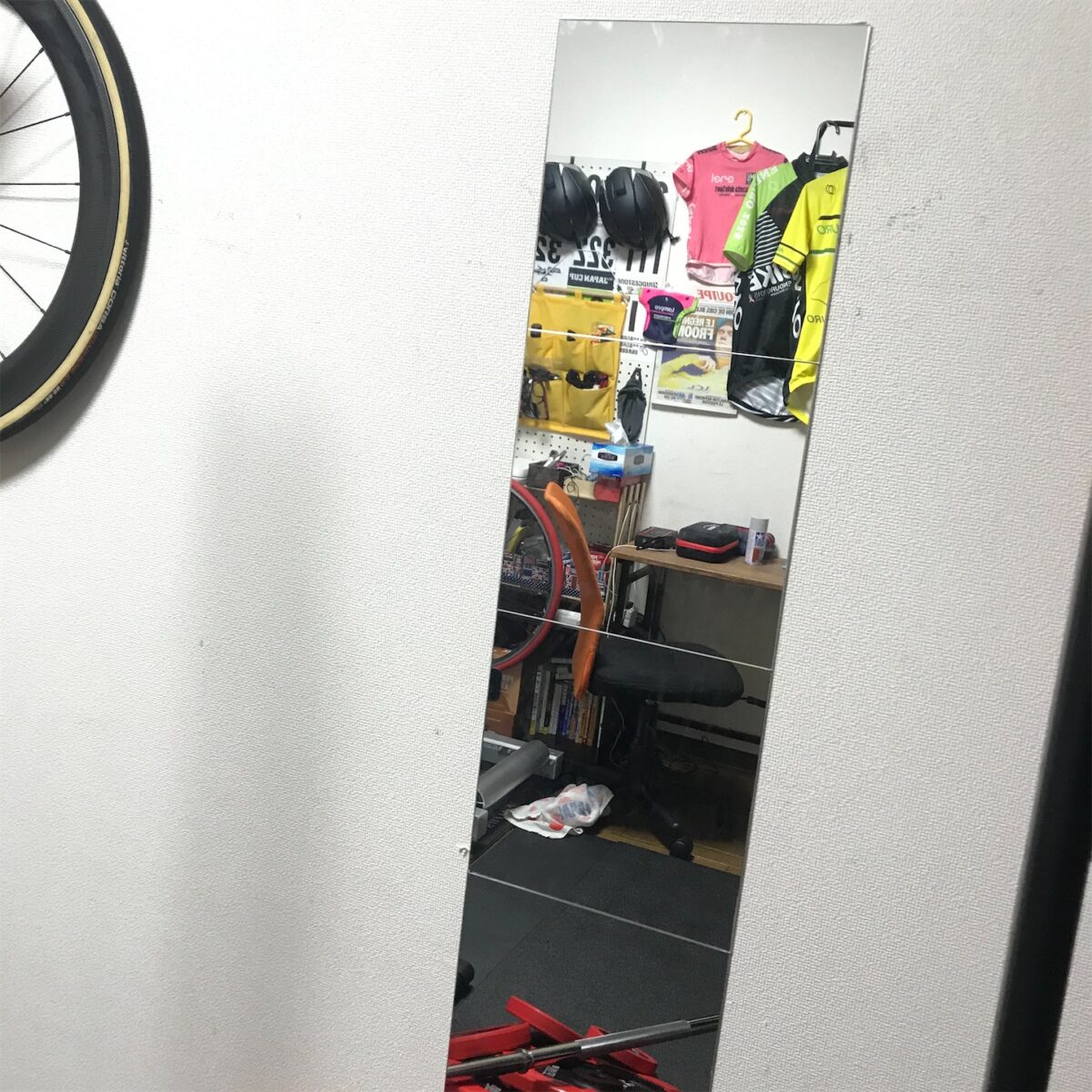 6畳の自転車部屋にホームジムを設置したので、費用とか使い勝手とかを書いてみる。