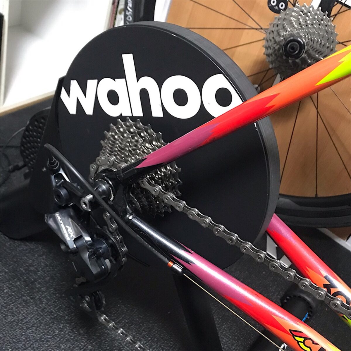 ローラーが大っ嫌いな実走原理主義者による、スマートローラー「Wahoo KICKR Core」インプレ。